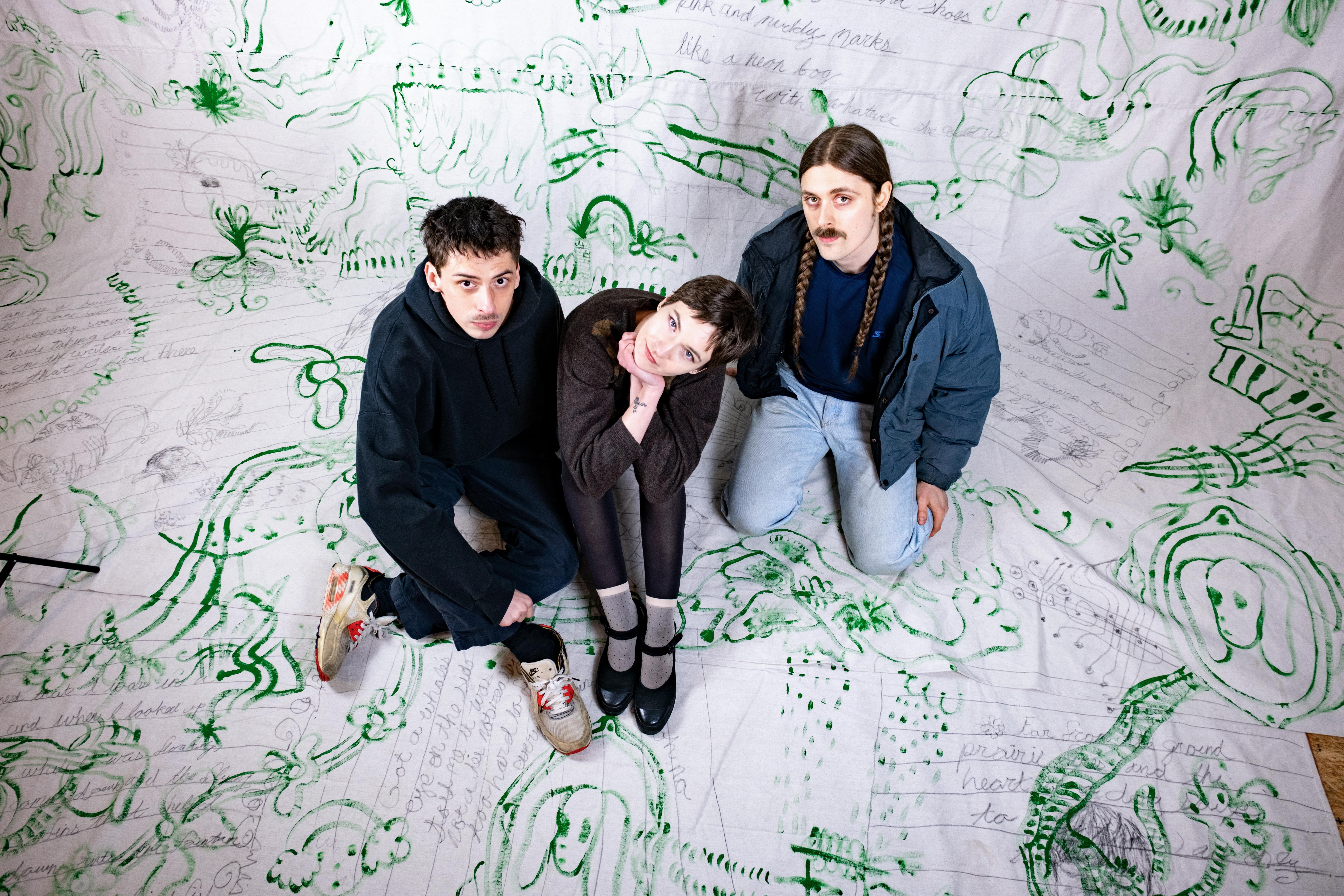 a picture of the band Wombo
